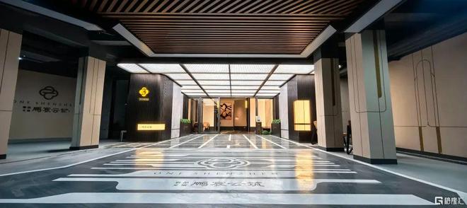 市沸腾！超强黑马直接“封神”爱游戏app央行重磅宣布楼(图7)